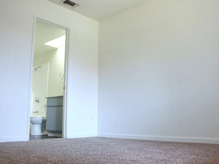 Mountain Gate Apartments — Photo 10