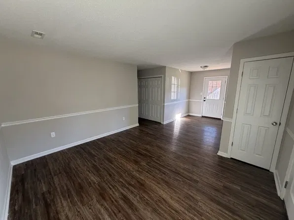 144 Angela Dr APT B, Madison, AL 35758