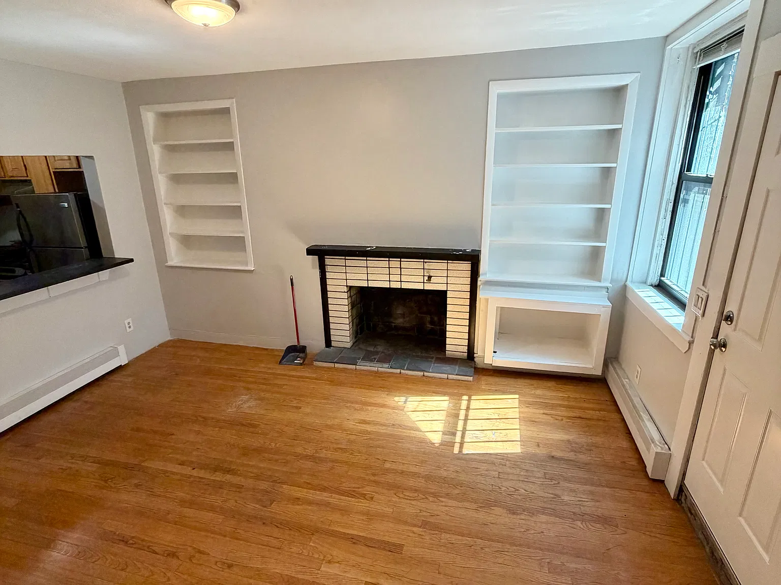 2 bed, 9999 sqft, $2,900 — Photo 1