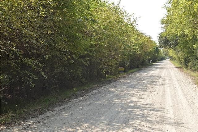 2nd image of 3306 County Road 3306