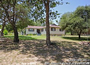 2nd image of 816 Evening Shade Dr