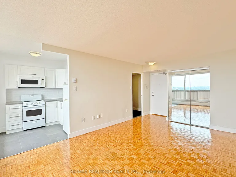 666 Spadina Ave #1712 — Photo 2