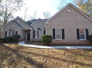 3865 Carriage Downs Ct, Snellville, GA 30039