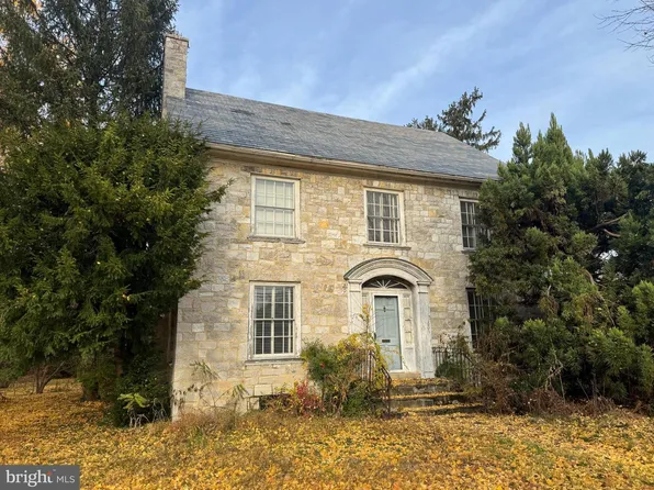 560 E Baltimore St, Greencastle, PA 17225