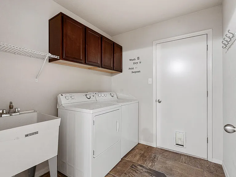 11100 Bullseye St — Photo 20