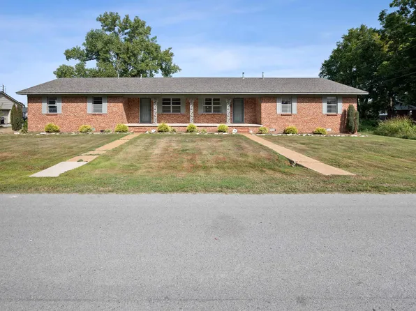 823 NW 5th St, Walnut Ridge, AR 72476