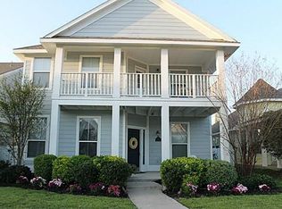 10320 Franklin Dr, Aubrey, TX 76227