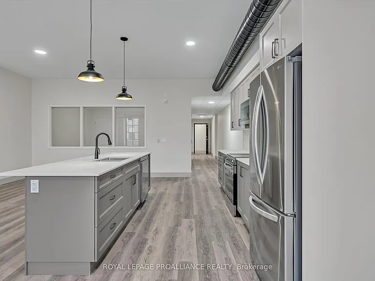 380 George St N #1B — Photo 8