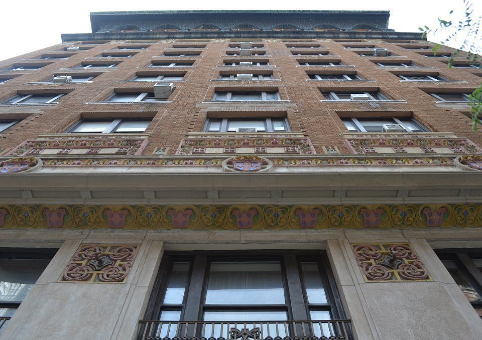 1st image of 622 Hudson St #2F