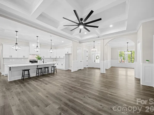 311 Hudson Dr, Harrisburg, NC 28075