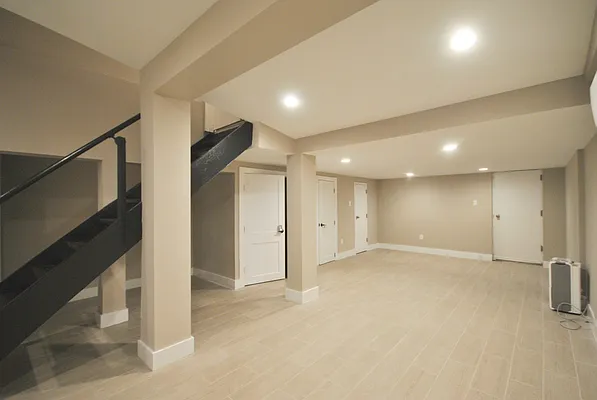 Rented by Compass | media 7
