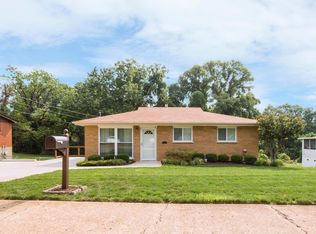 2908 Raw Wind Dr, High Ridge, MO 63049