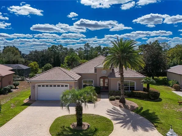 8426 Charleston Dr, Weeki Wachee, FL 34613