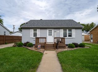 911 W Madison St, Pontiac, IL 61764