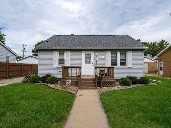 911 W Madison St, Pontiac, IL 61764
