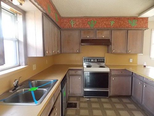 4th image of 339 W Orange St