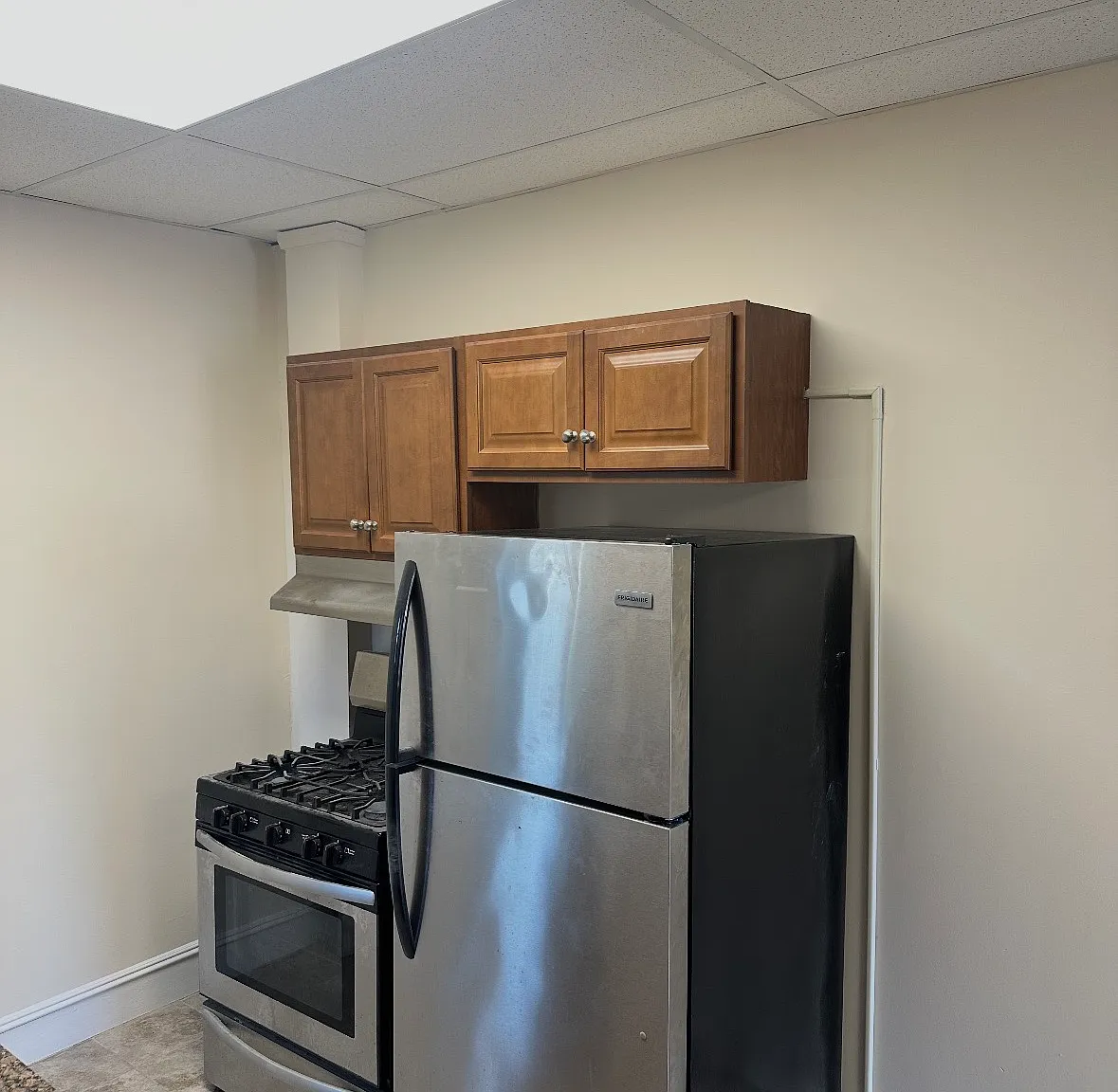599 Chestnut St — Photo 2