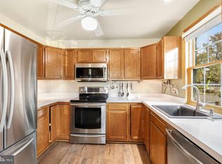 7737 West Dr, Glen Burnie, MD 21060