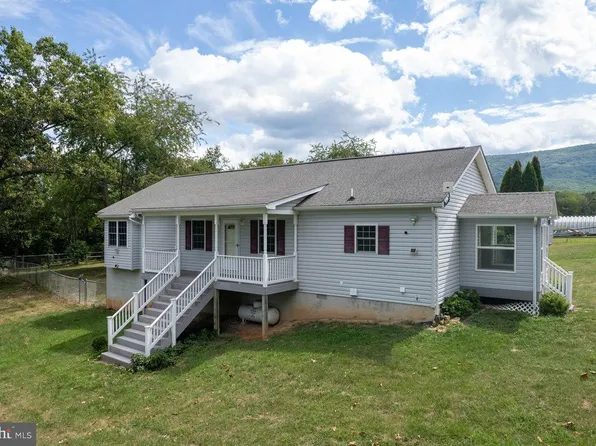 233 Fleming Rd, Mount Jackson, VA 22842