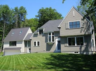 2 Woodlawn Ave, Kennebunkport, ME 04046