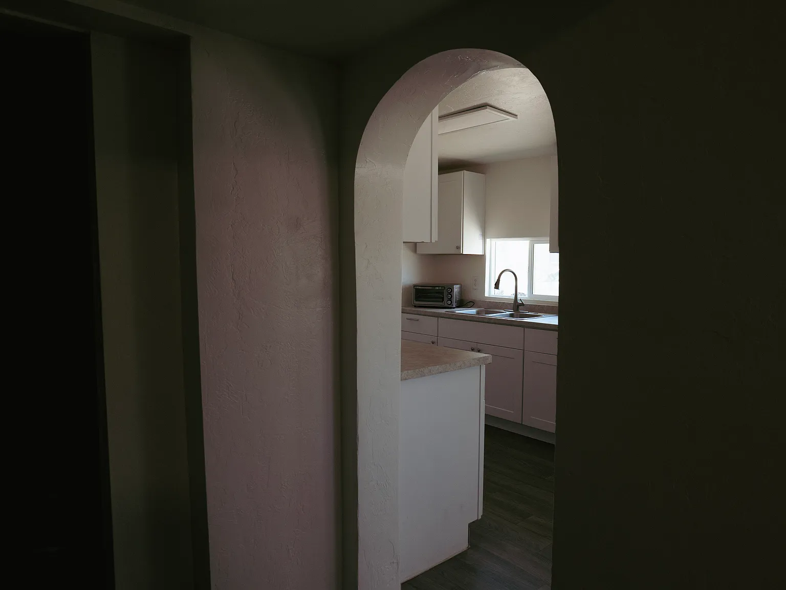 2 bed, 1300 sqft, $1,600 — Photo 2