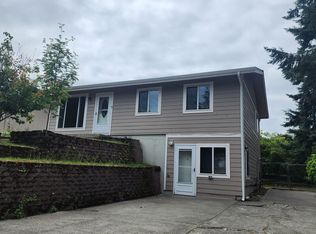 2406 Oak Dr, Steilacoom, WA 98388