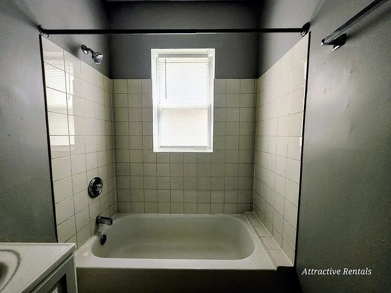 1615-17 W 78th St #1 — Photo 7