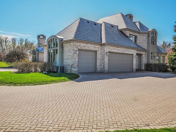 4th image of 140 Braymore Ct