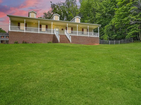 353 Barr Rd, Blountville, TN 37617