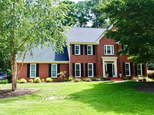 223 Columns Ln, Peachtree City, GA 30269