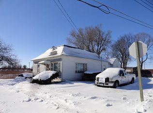 215 North Dr #L, Oskaloosa, IA 52577