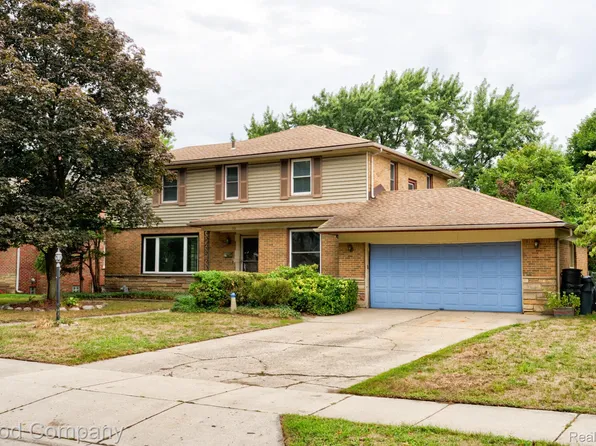10 Millington Rd, Pleasant Ridge, MI 48069