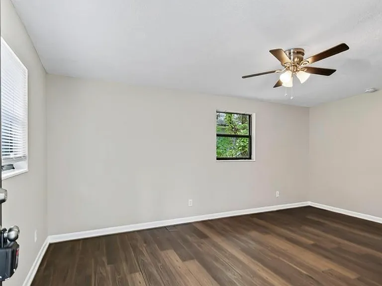 2846 W 8th St — Photo 4
