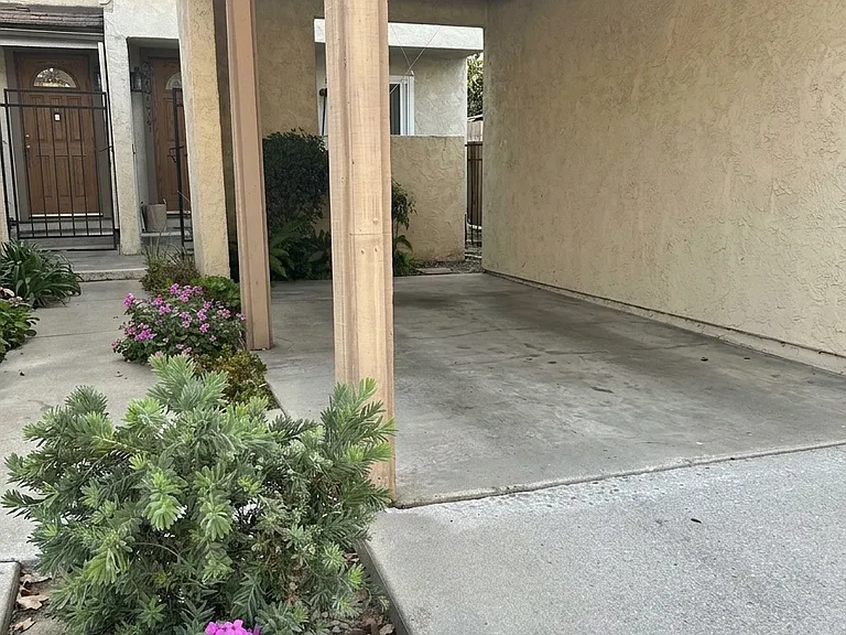 5249 Village Circle Dr — Photo 11