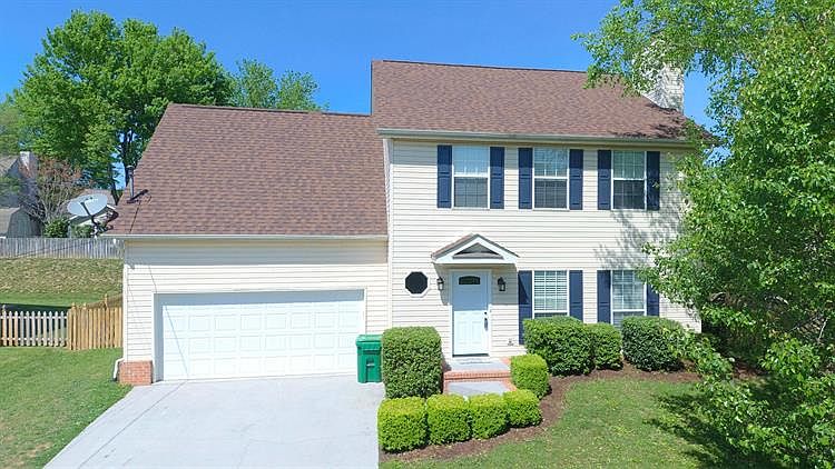 1st image of 1425 Pheasants Glen Dr