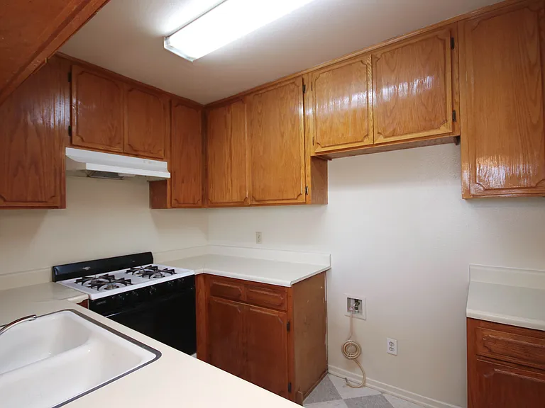 1310 E Acacia Ave #203 — Photo 7