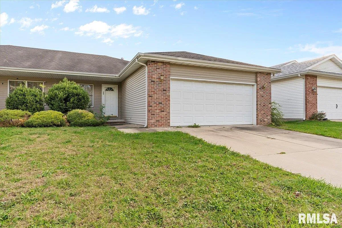 2416 Neil St photo 1