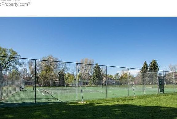 private tennis facility