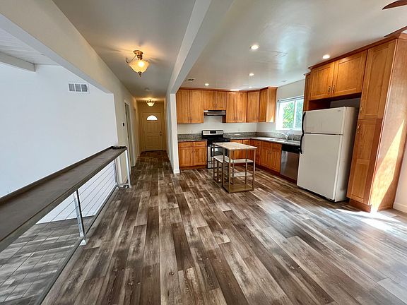 3rd image of 2224 Waltonia Dr