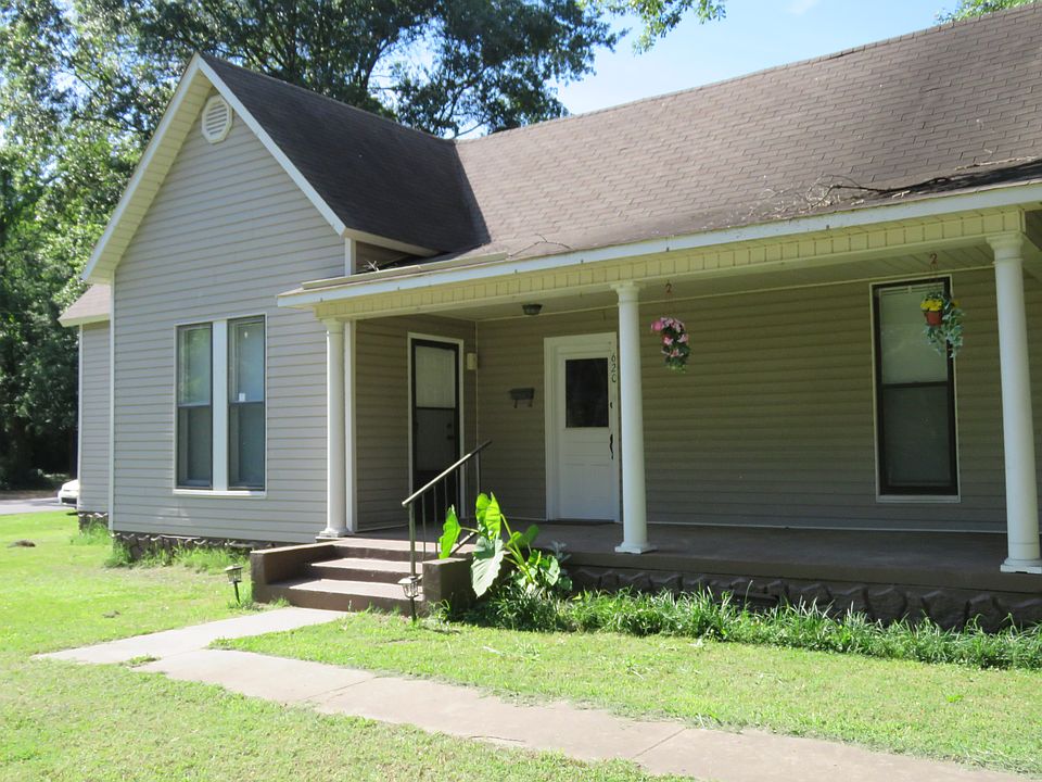 620 W. Academy