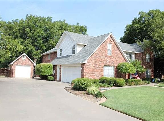2nd image of 4314 Craigmont Dr