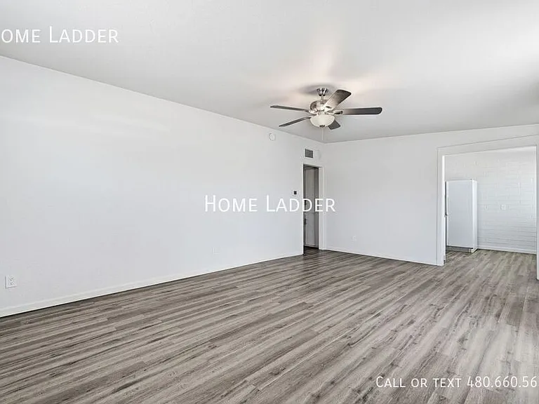 596 W Harding Ave — Photo 5
