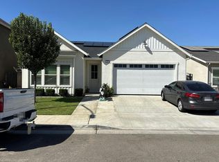 5953 E Truman Ave, Fresno, CA 93727