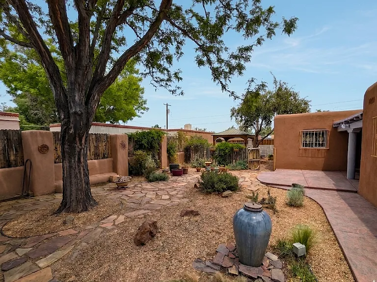 8215 San Juan Rd NE — Photo 21