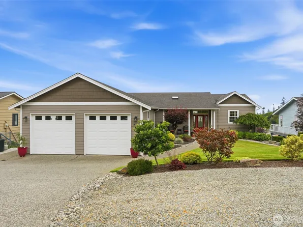 784 Gladstone Drive, Camano Island, WA 98282
