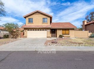 3642 E Desert Flower Ln, Phoenix, AZ 85044