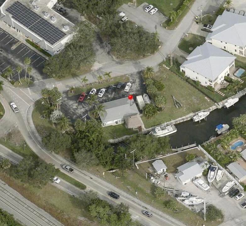 1st image of 4575 SE Manatee Lane