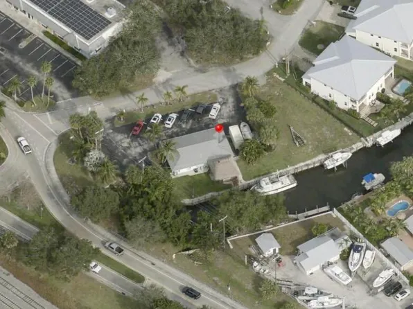 4575 SE Manatee Lane, Stuart, FL 34997