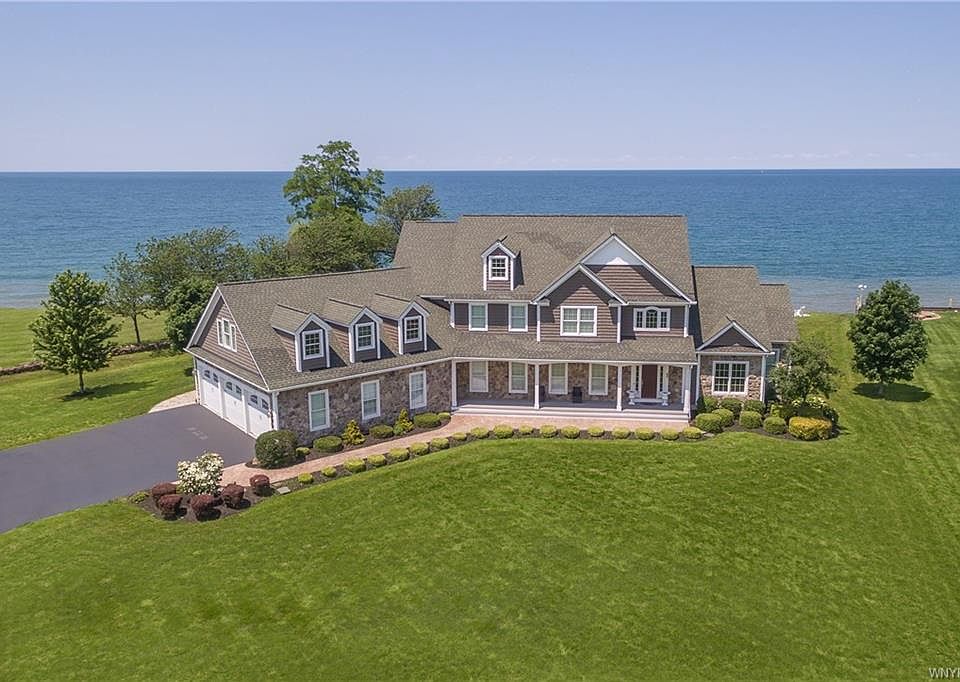 1st image of 4797 Lakewood Dr