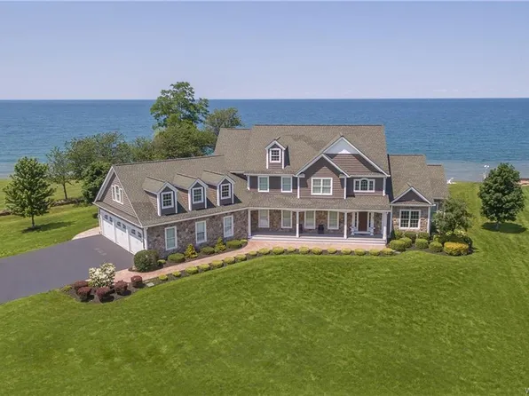 4797 Lakewood Dr, Williamson, NY 14589